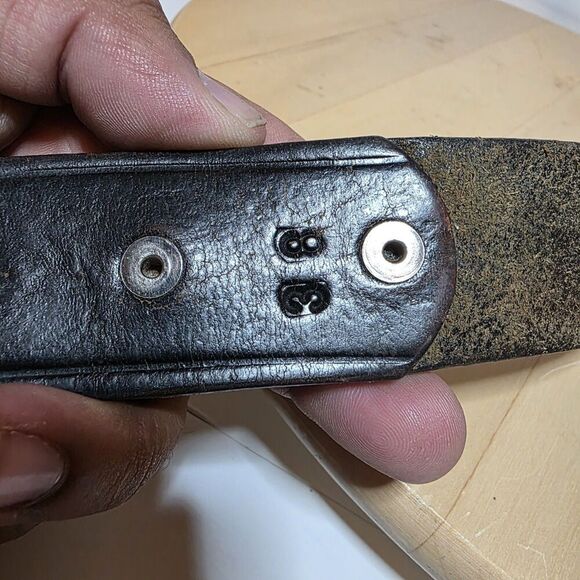 Vintage Distressed Leather Belt & Buckle Oval Shaped Buckle W Letter H Size 38 - Picture 10 of 15